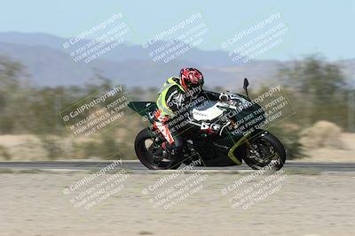 media/Dec-01-2025-Moto Forza (Mon) [[2daa91e15f]]/3-Beginner Group/Session 2 (Turn 7 Inside Pans)/